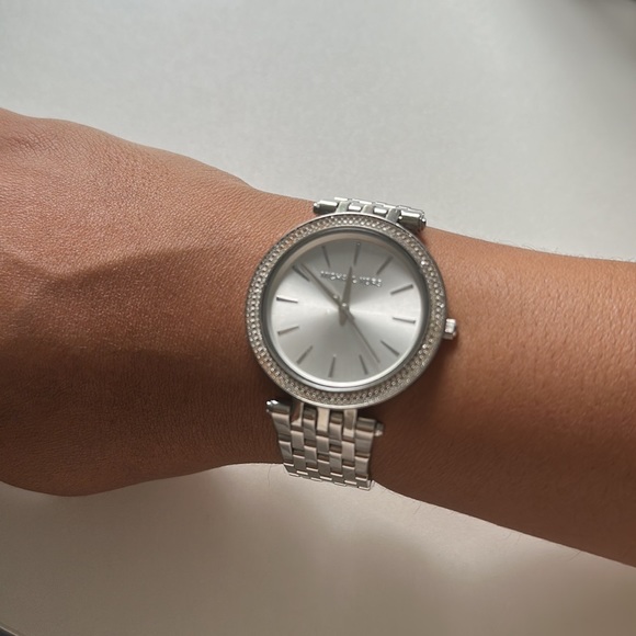 Michael Kors MK3190 Darci Silver Dial Pave Bezel Women's Watch - Picture 5 of 9